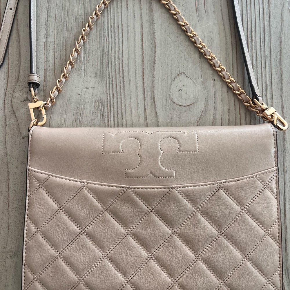 Tory Burch Savannah clutch Quilted light pink purse